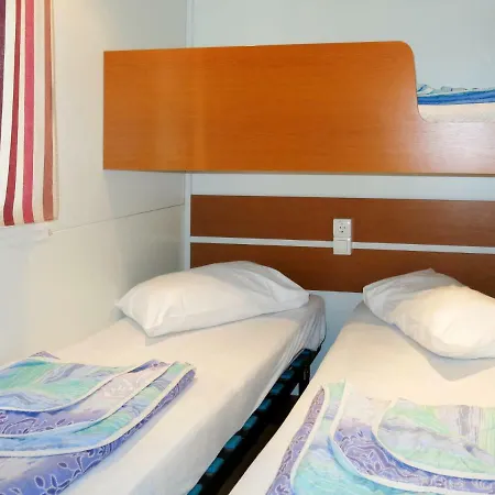 Locazione Turistica Camping Village Mare Pineta * سيستيانا