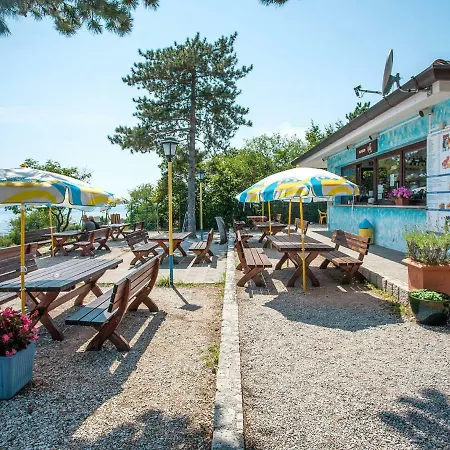 Locazione Turistica Camping Village Mare Pineta بيت للعطل