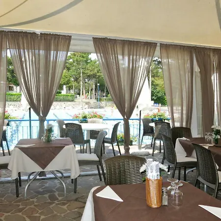 Locazione Turistica Camping Village Mare Pineta